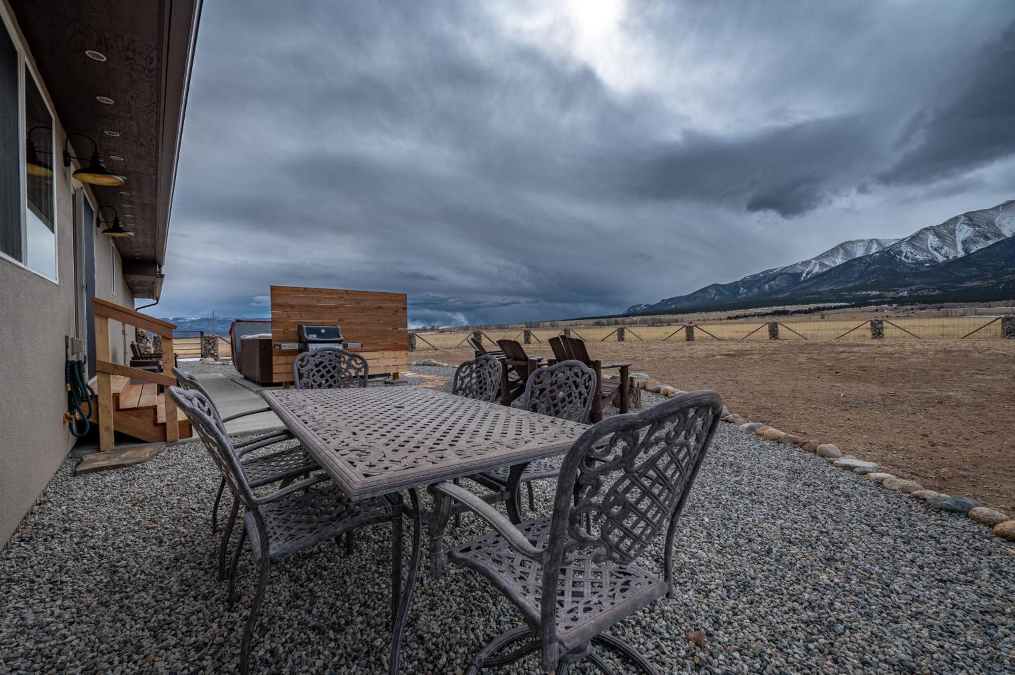 Buena Vista Mountain Retreat - Ultimate Privacy With Spa & Unbeatable Views Exterior foto